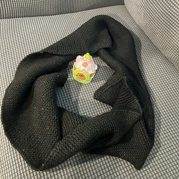 Beautiful and warm tubular scarves hand knitted, new - Picture 2 of 3